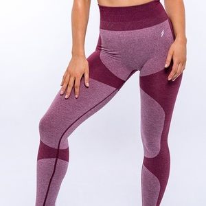 Doyoueven DYE Seamless Leggings in Burgundy NWOT